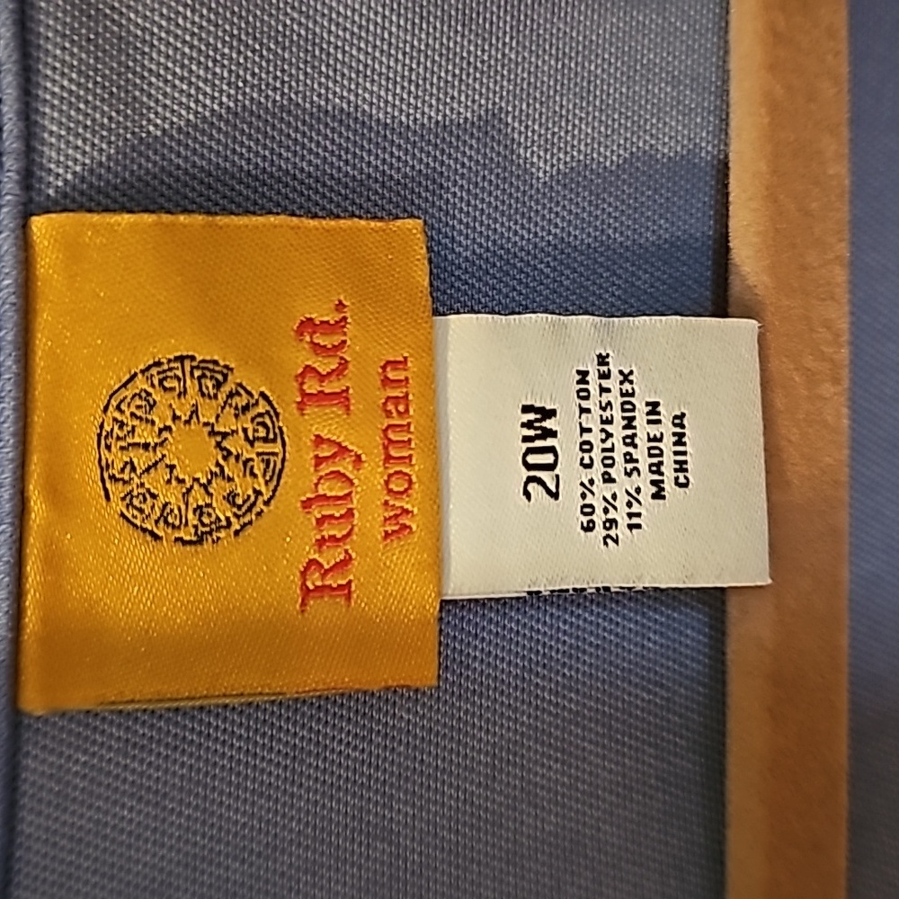 Women's cotton jacket. - Picture 2 of 4
